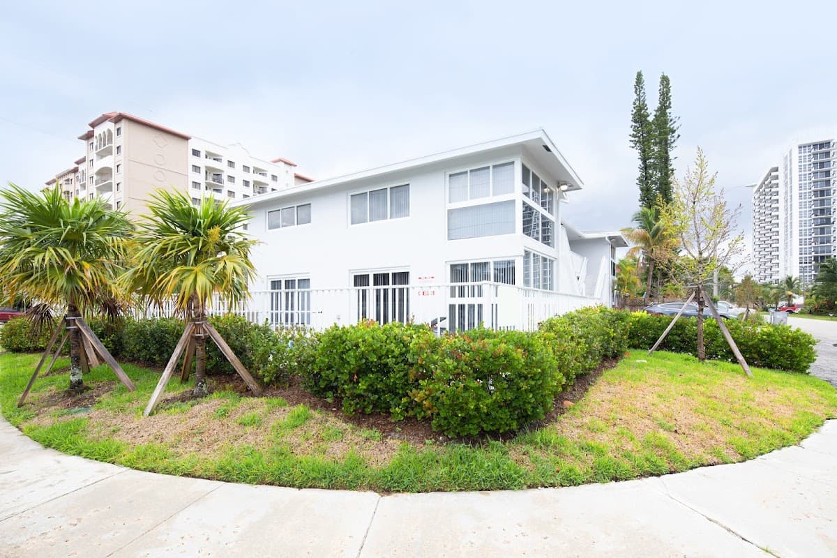 Pompano Suites by the Beach