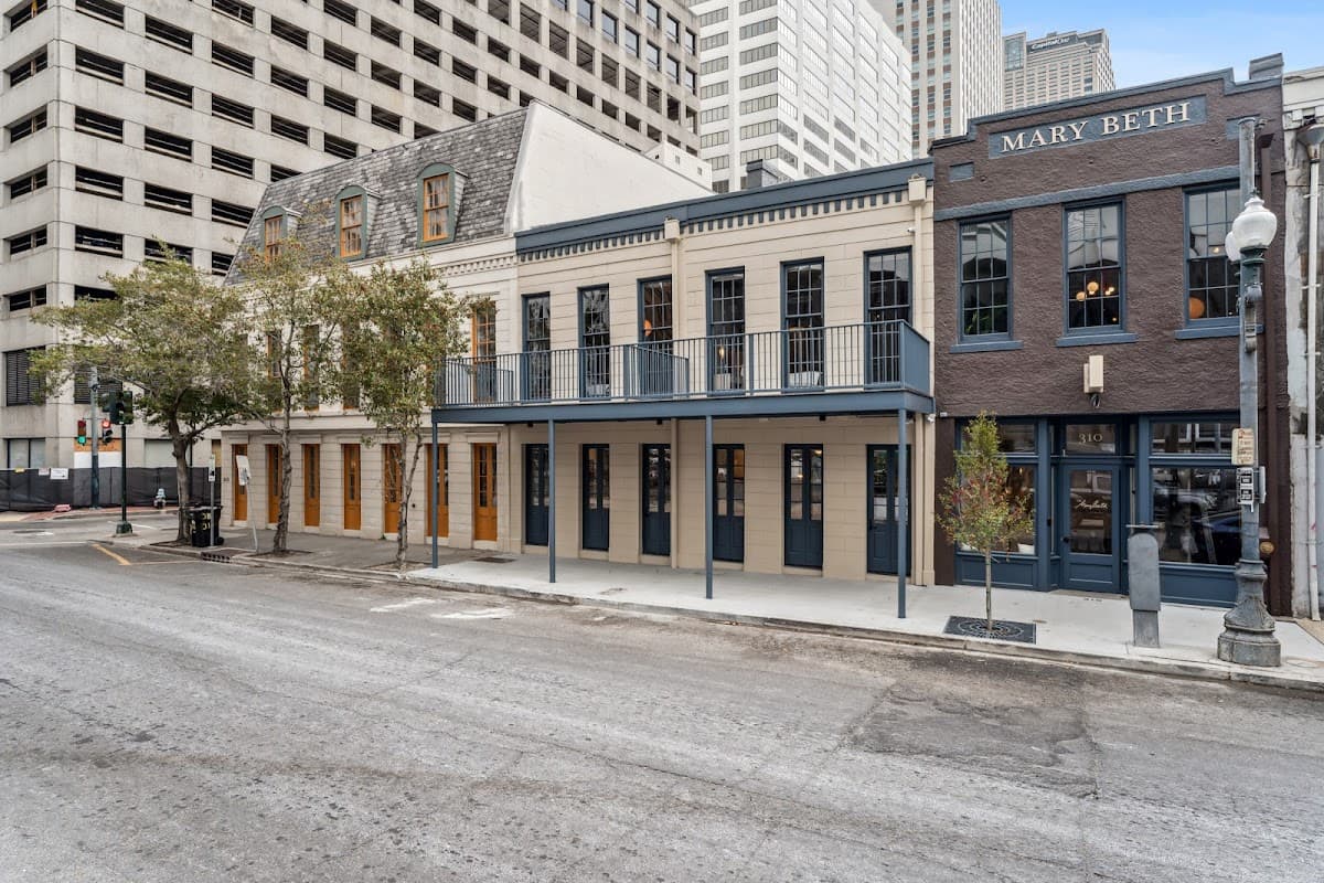 The Mary Beth Hotel & Gallery (Book directly at our website)