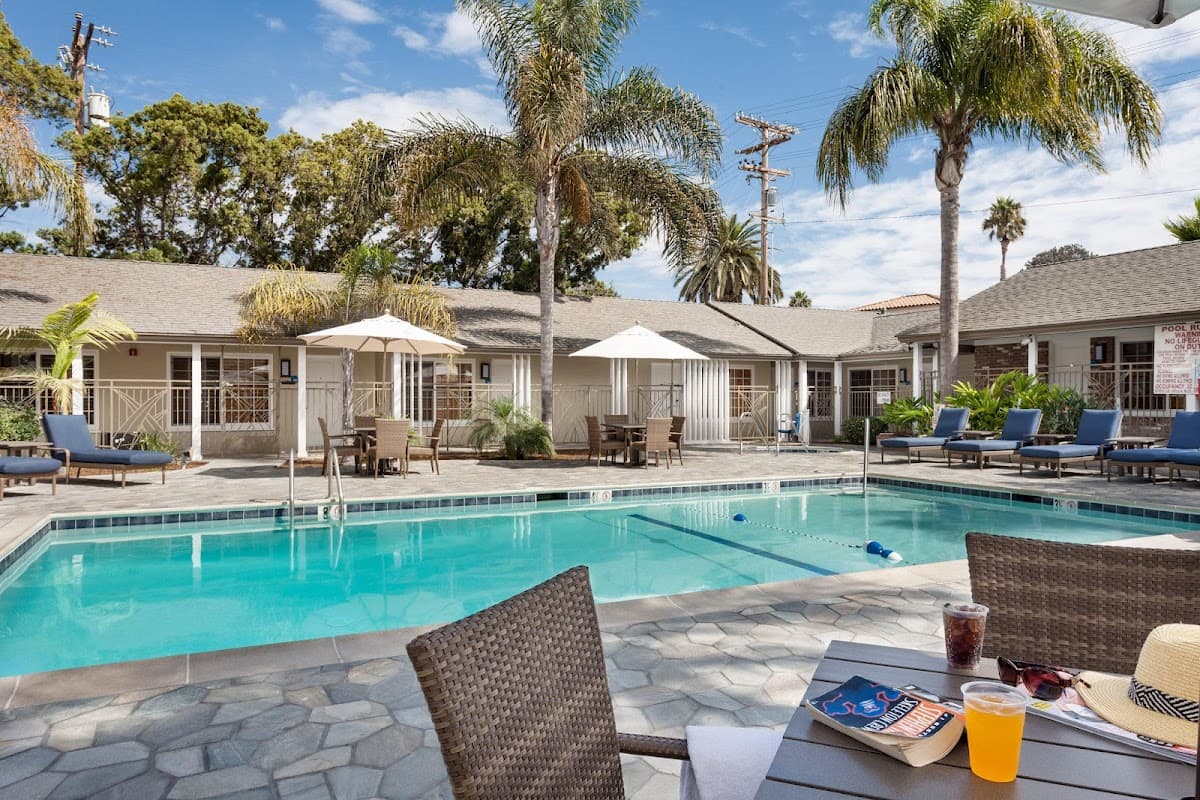 Holiday Inn Express & Suites la Jolla – Windansea Beach by IHG