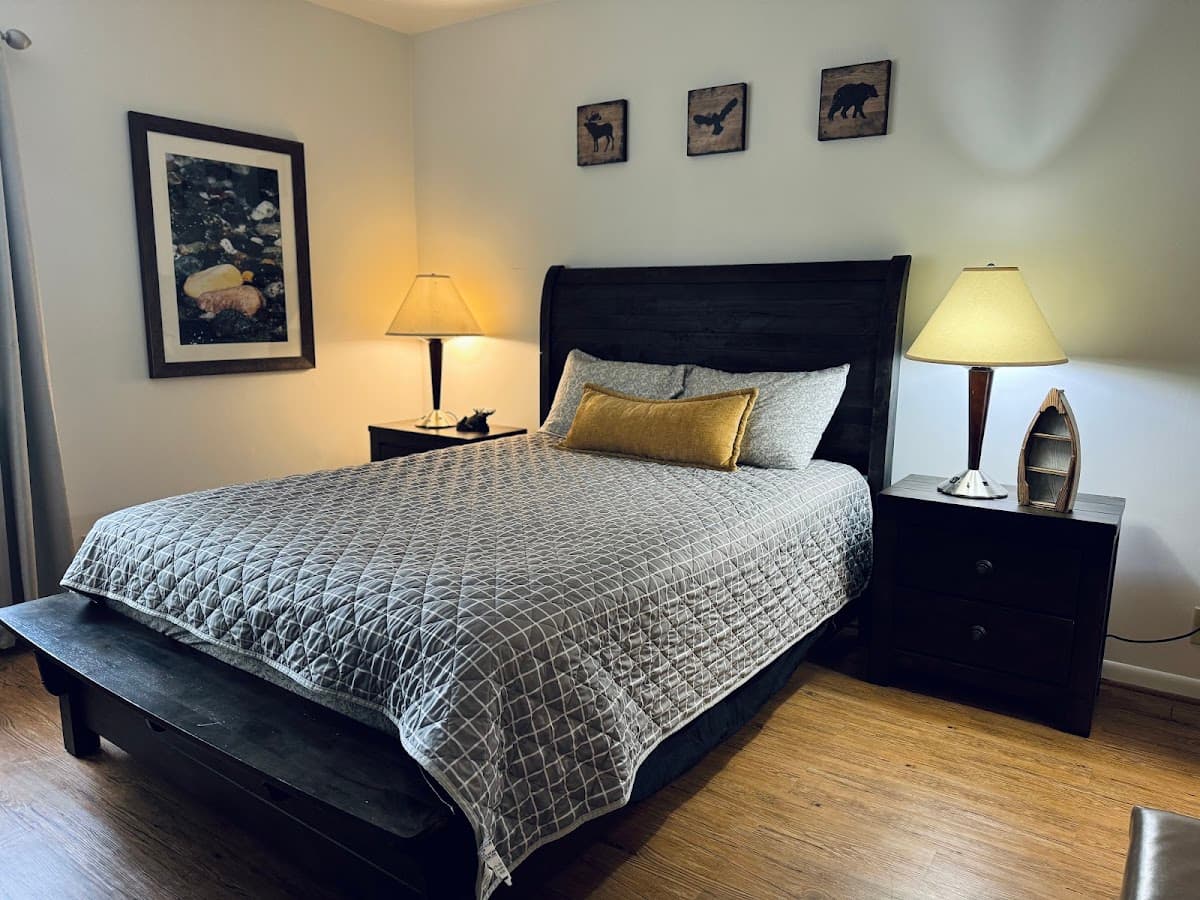 Center Hill Country Inn