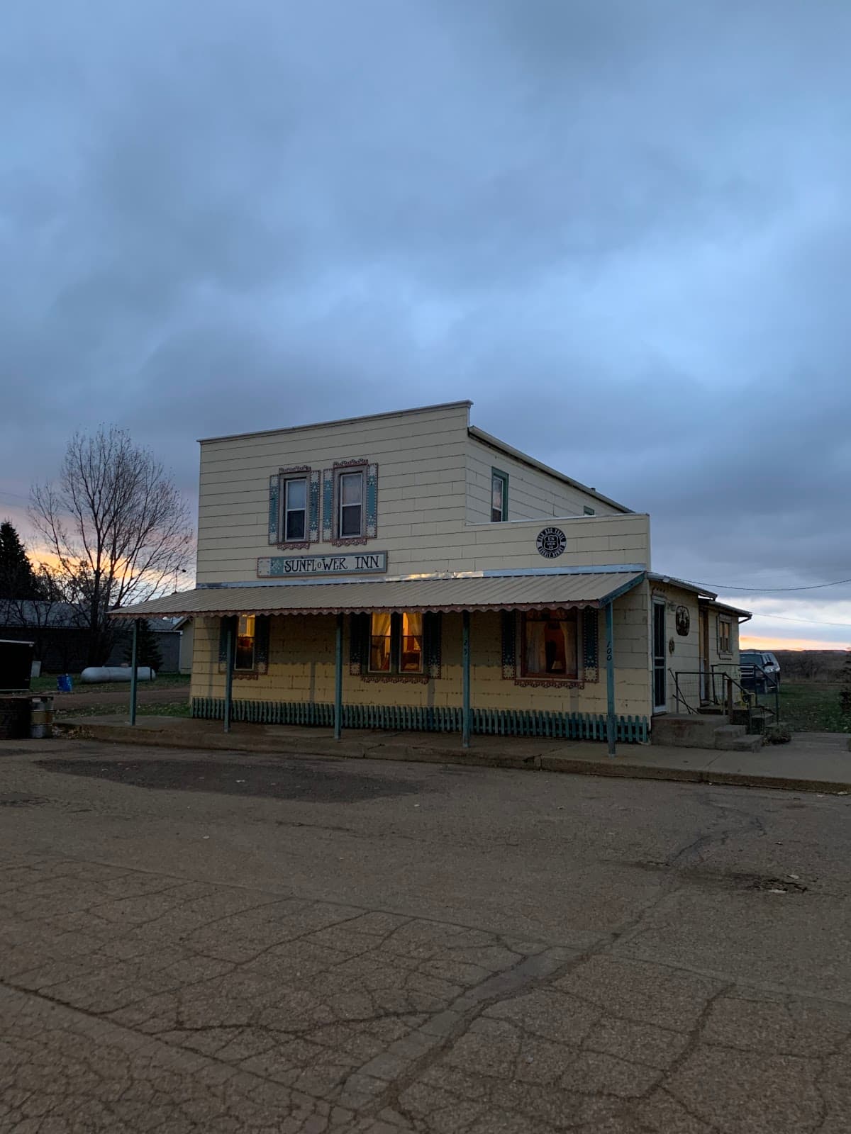 Sunflower Inn