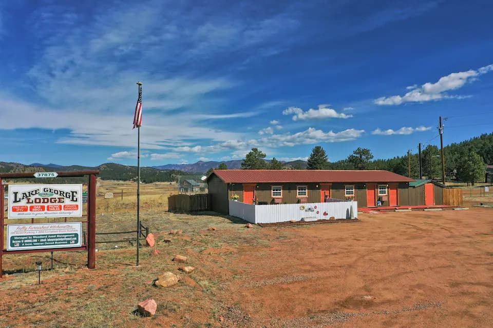 Lake George Lodge Colorado