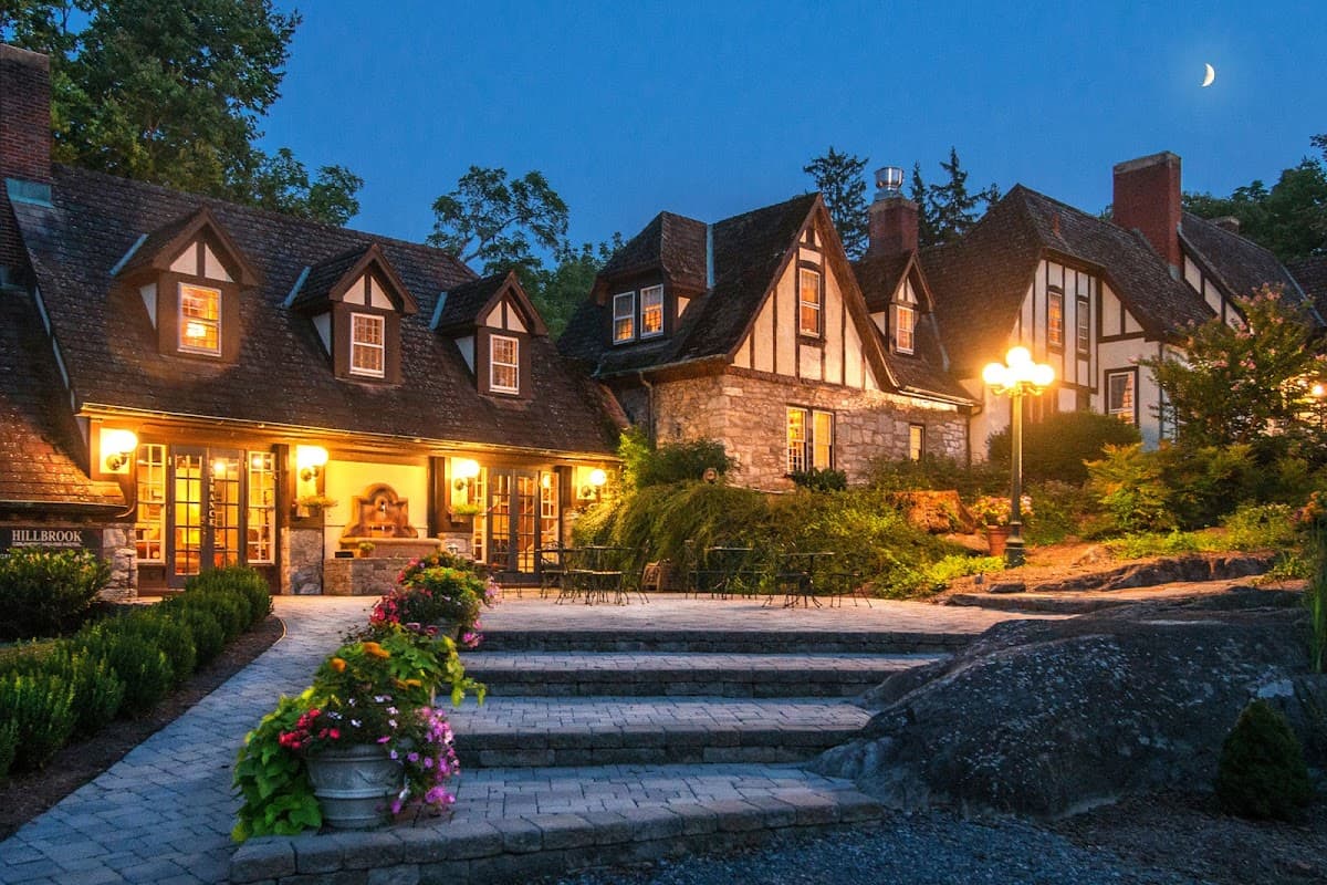 Hillbrook Inn
