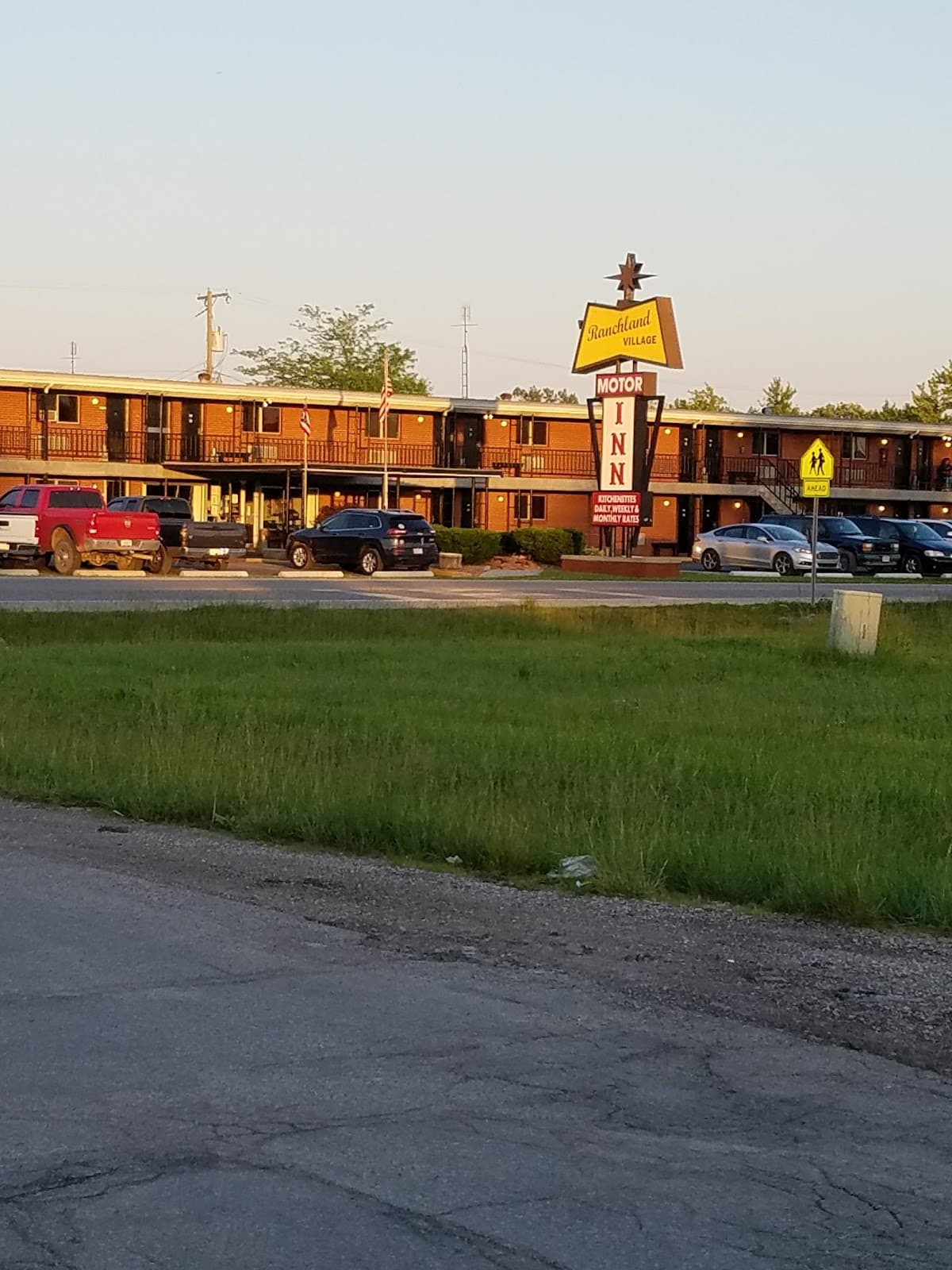 Ranchland Village Motor Inn