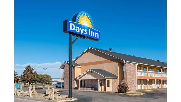 Days Inn by Wyndham Russell