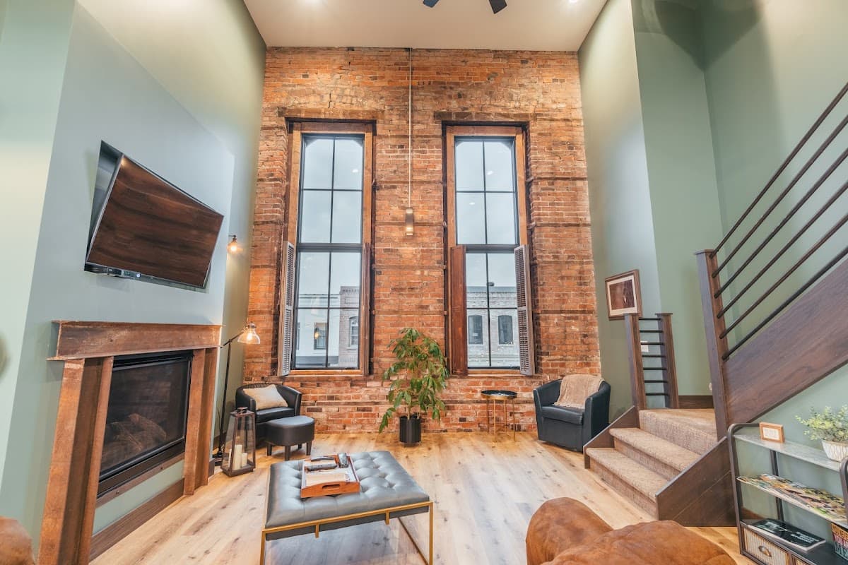Historic Loft/Charlotte Suite/Starved Rock/Utica