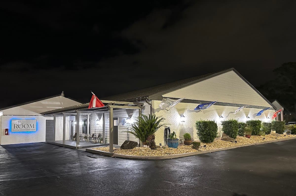 At Home Inn - Pensacola