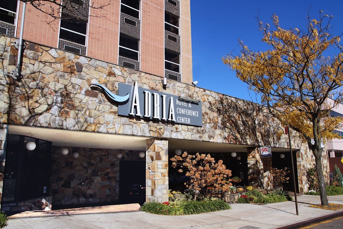 Adria Hotel & Conference Center