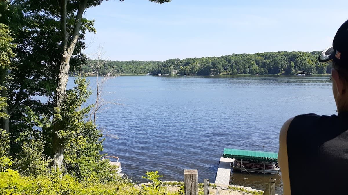 Laman's Landing Resort