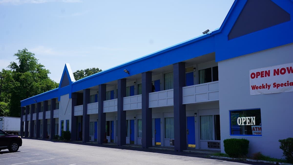 Astoria Hotel Danville North