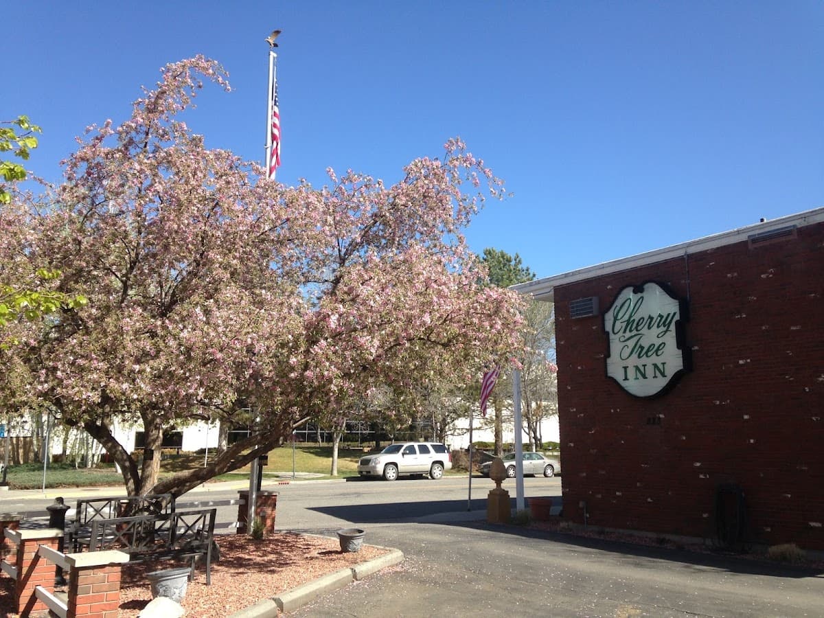 Cherry Tree Inn