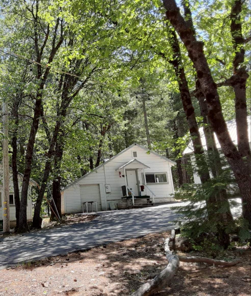 Oak Grove Lodge