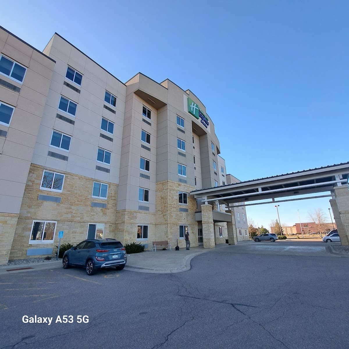 Holiday Inn Express & Suites Mankato, an IHG Hotel