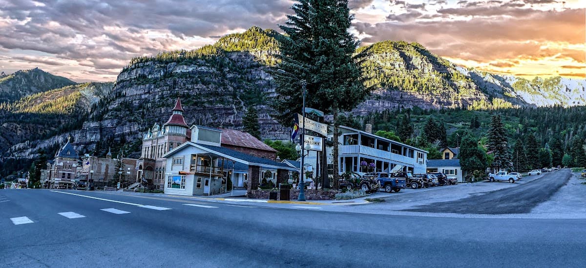 Abram Inn & Suites