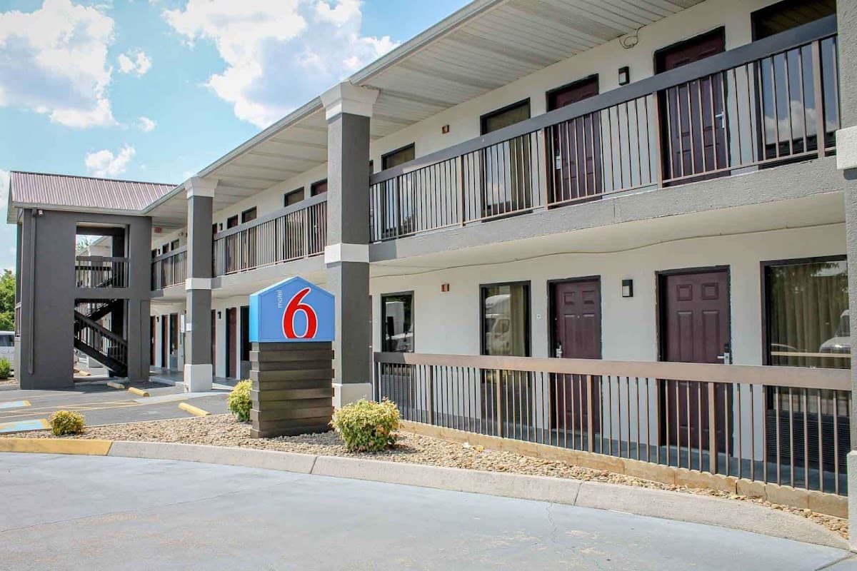 Motel 6 Knoxville, TN - East