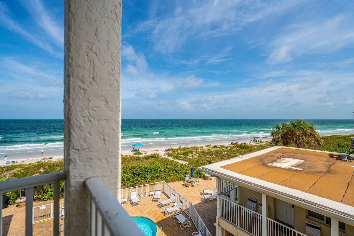 Emerald Residences of Belleair Beach