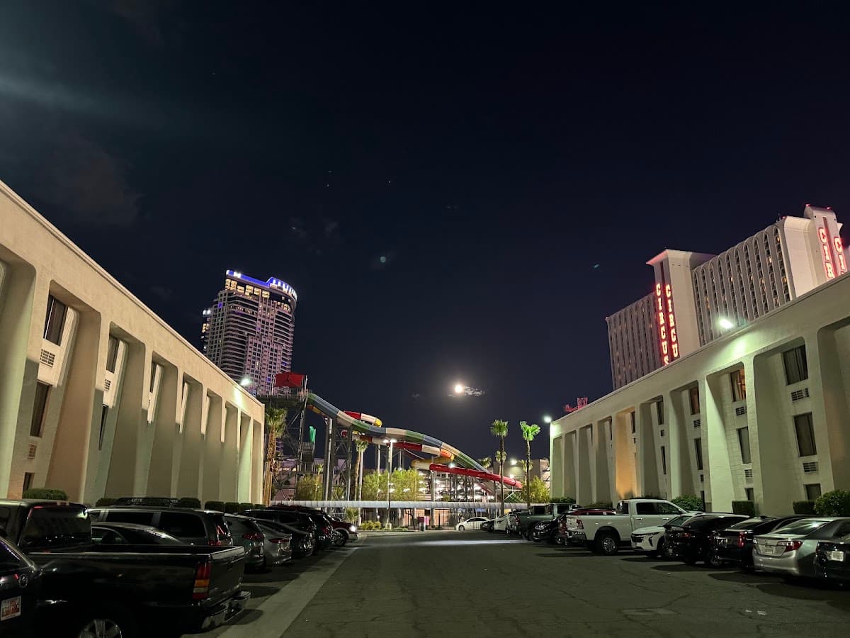 Circus Circus Manor Building C