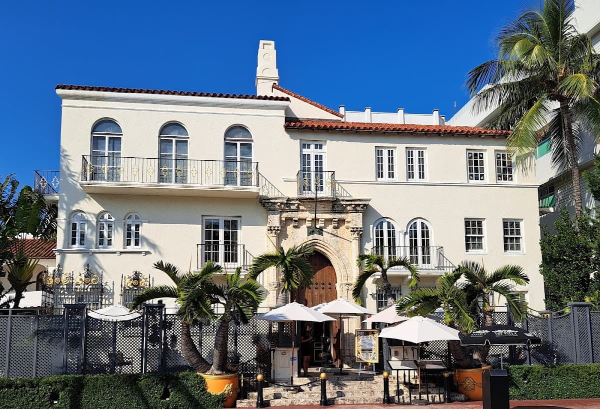 The Villa Casa Casuarina At The Former Versace Mansion