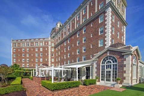 The Historic Cavalier Hotel and Beach Club, Autograph Collection