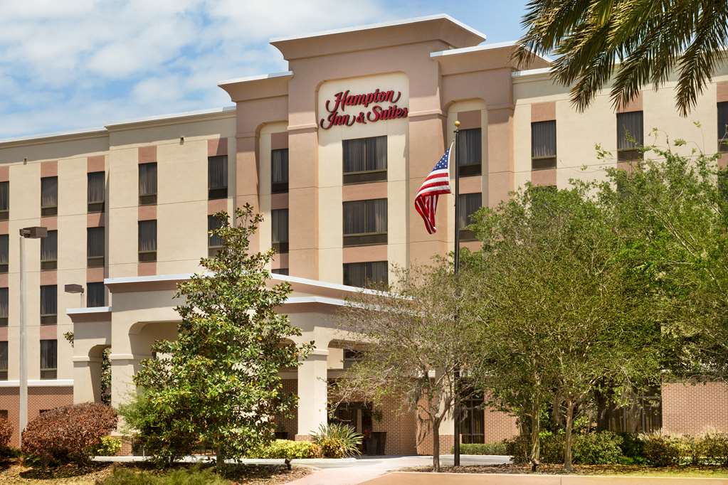 Hampton Inn & Suites Largo