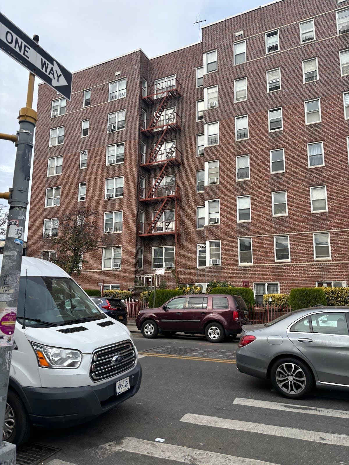 JACKSON HEIGHTS