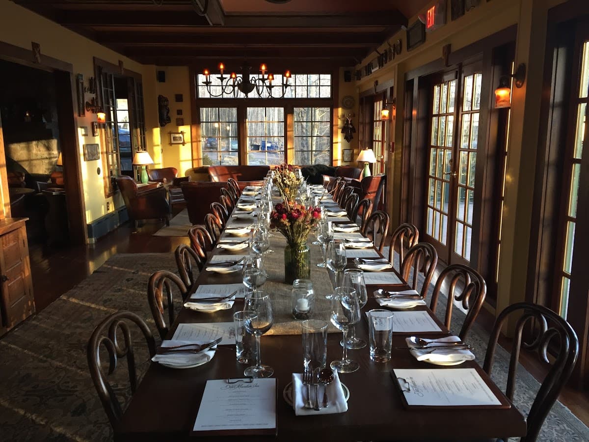 Deer Mountain Inn