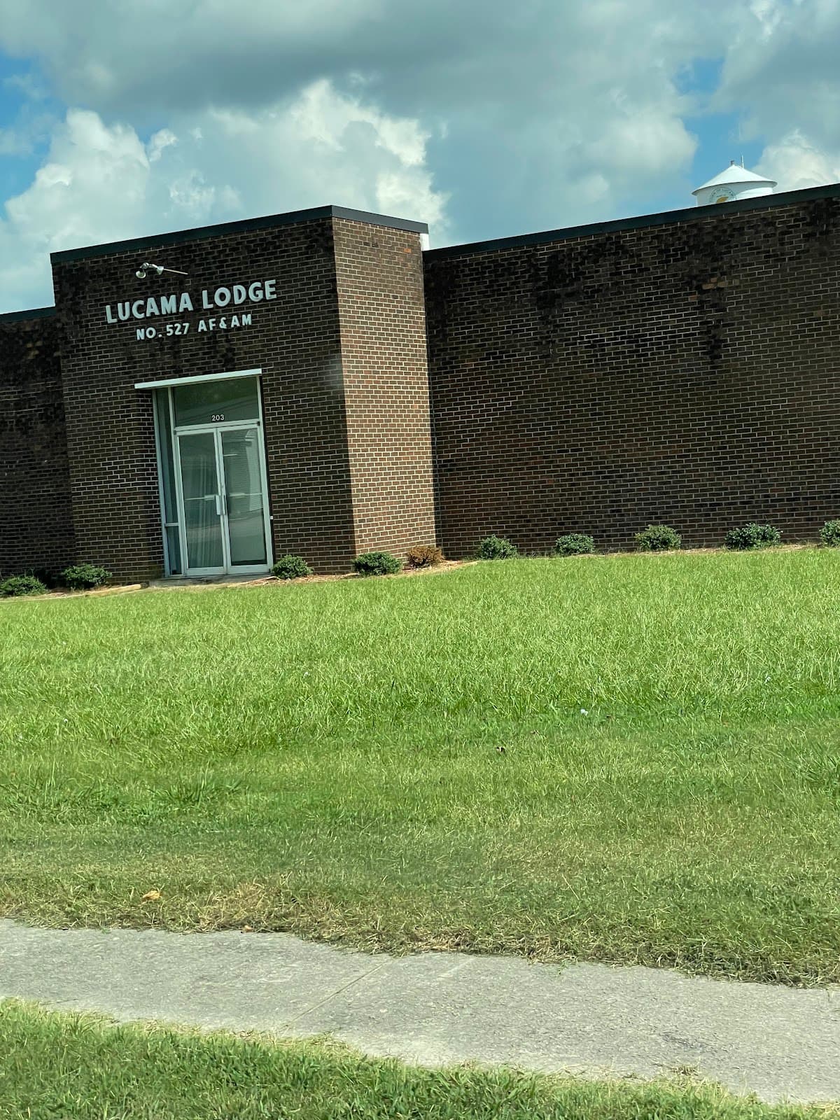 Lucama Lodge