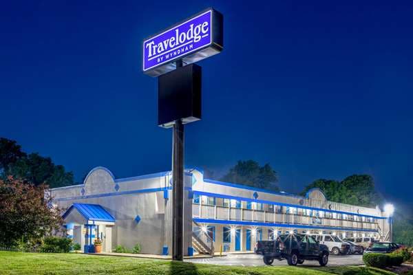 Travelodge by Wyndham Richmond IN