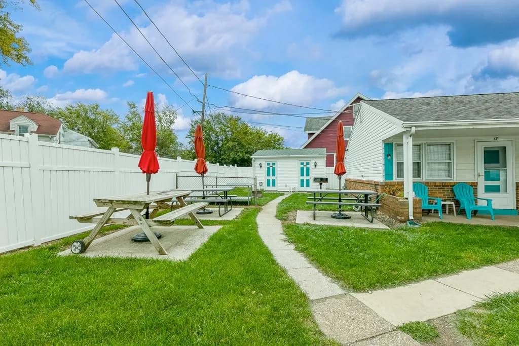 Riviera Motel Erie
