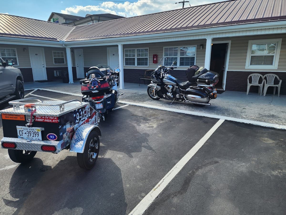 Turnpike Motel