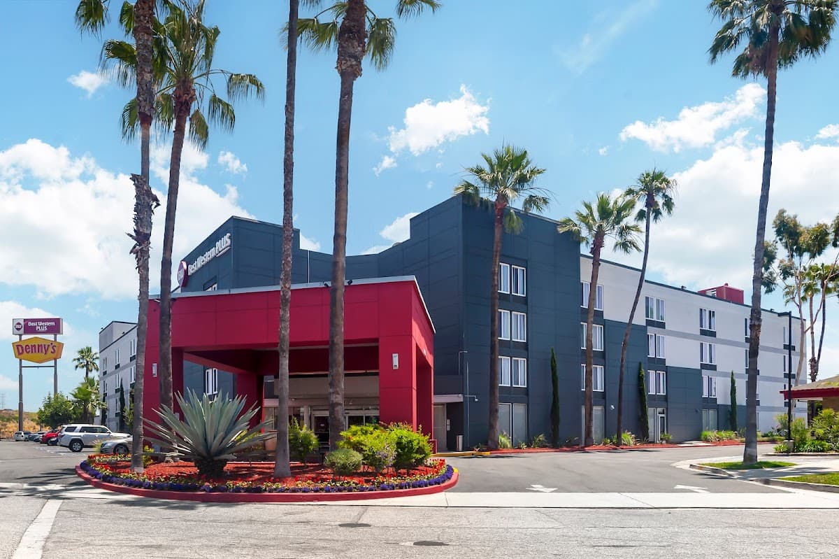 Best Western Plus Commerce Hotel