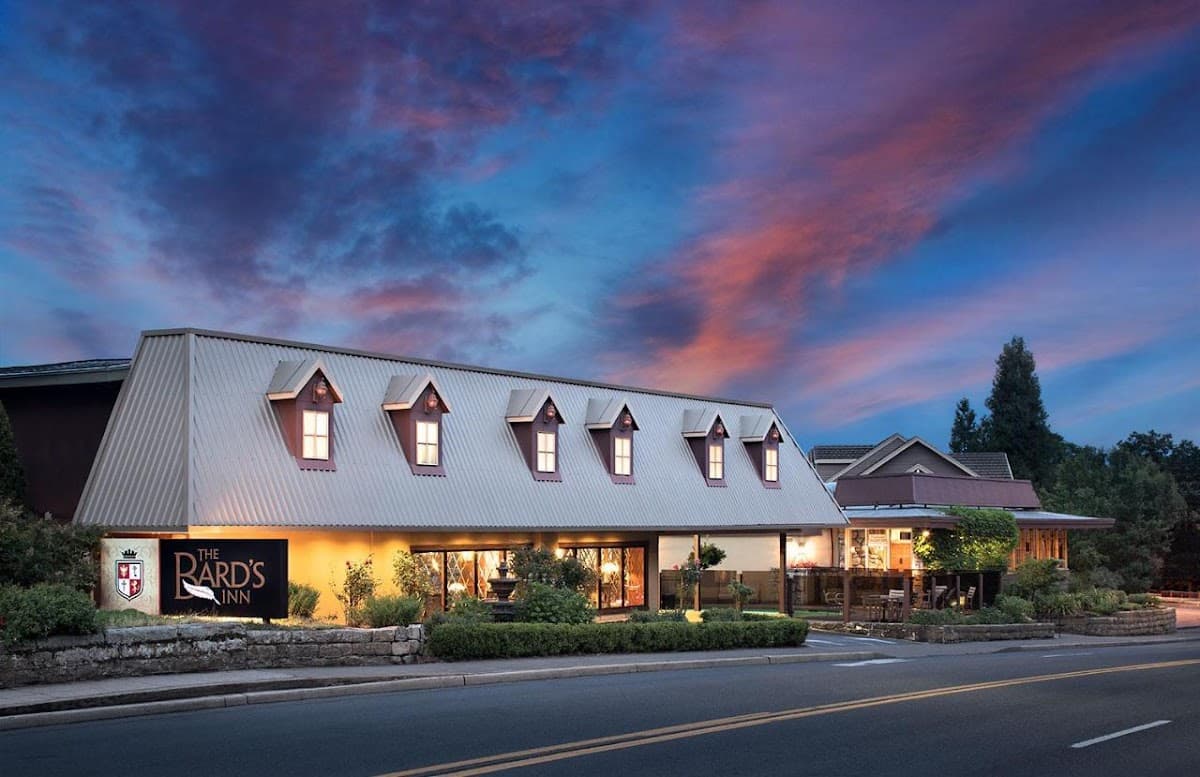 The Bard's Inn Hotel, BW Signature Collection