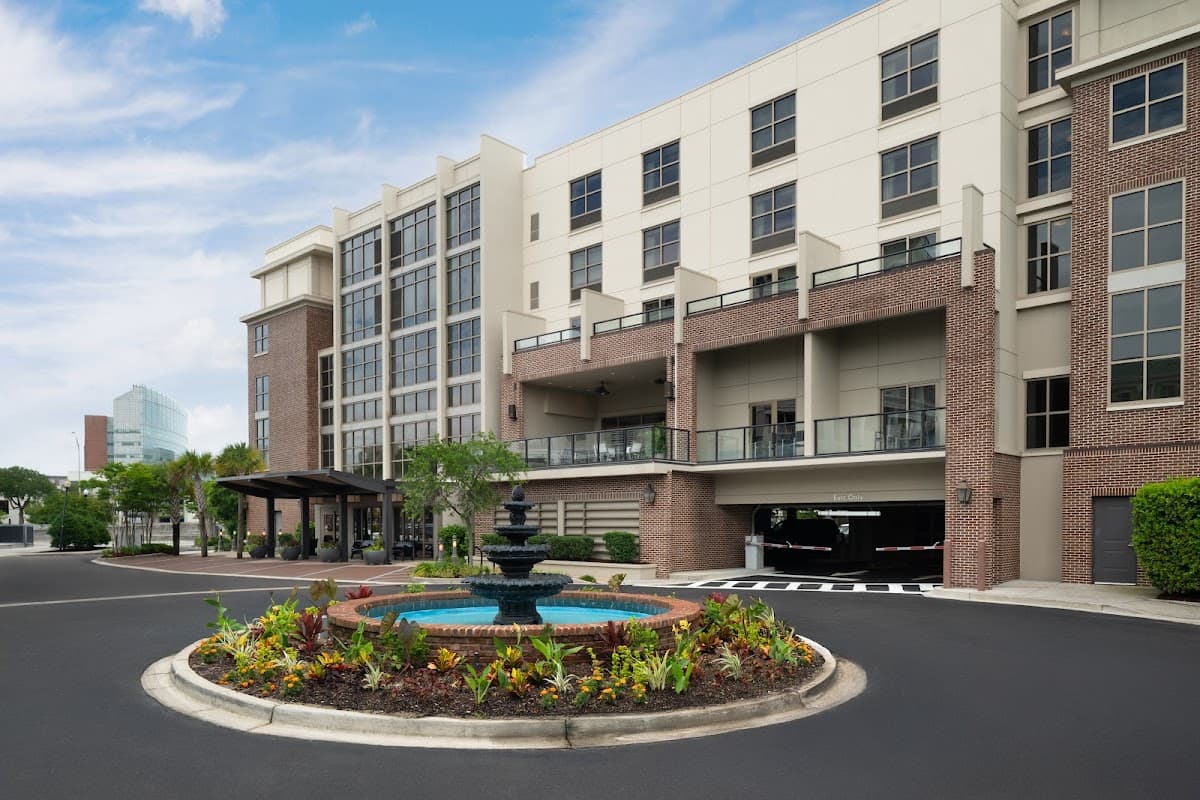 Hilton Garden Inn Charleston Waterfront/Downtown