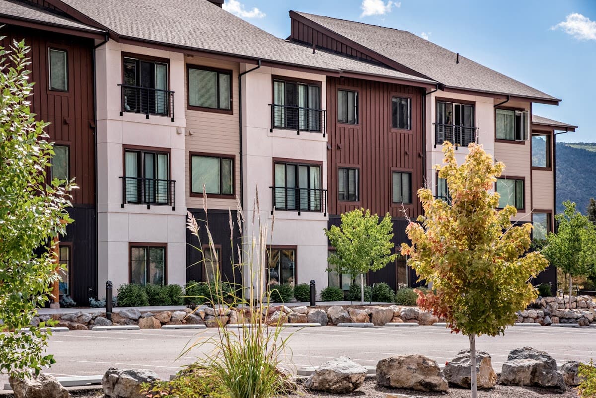 Caverns Village Lodging