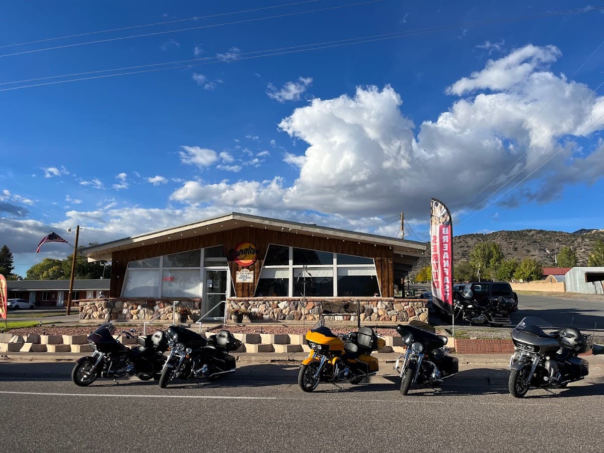 SunGlow Motel and Family Restaurant