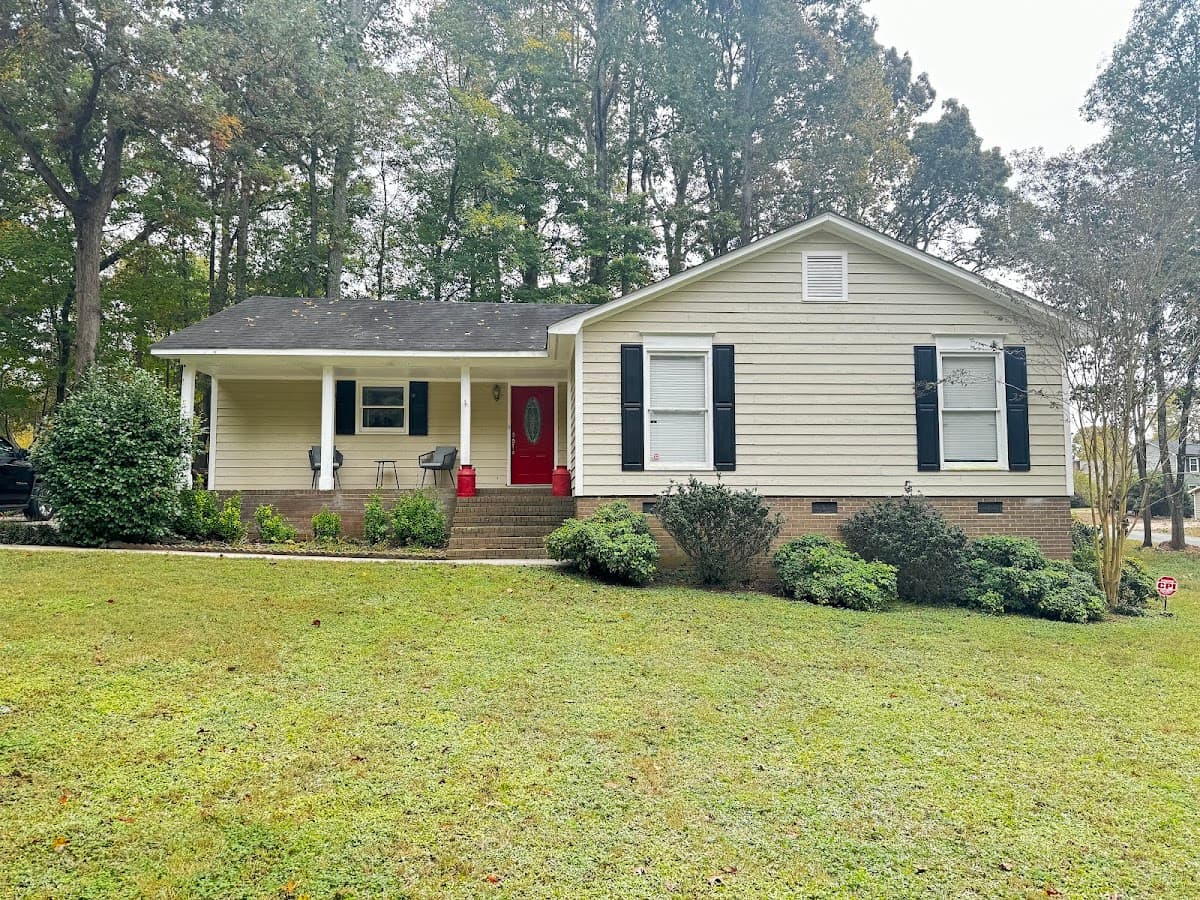 Cozy Cottage near Lake Wylie & Charlotte NC