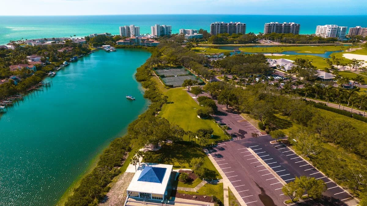 Lagoon Lawn at Longboat Key