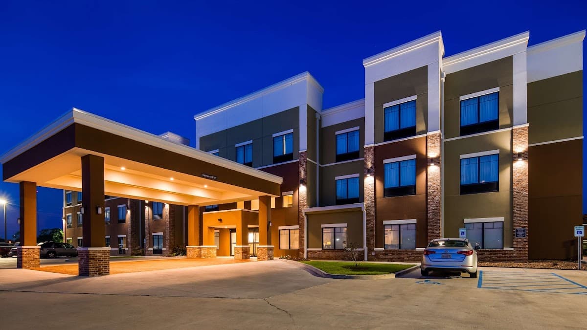 False River Hotel