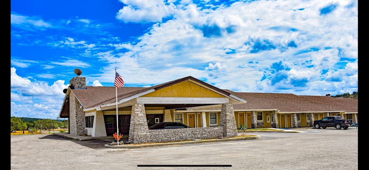 OYO Hotel - Segovia Lodge, Junction TX