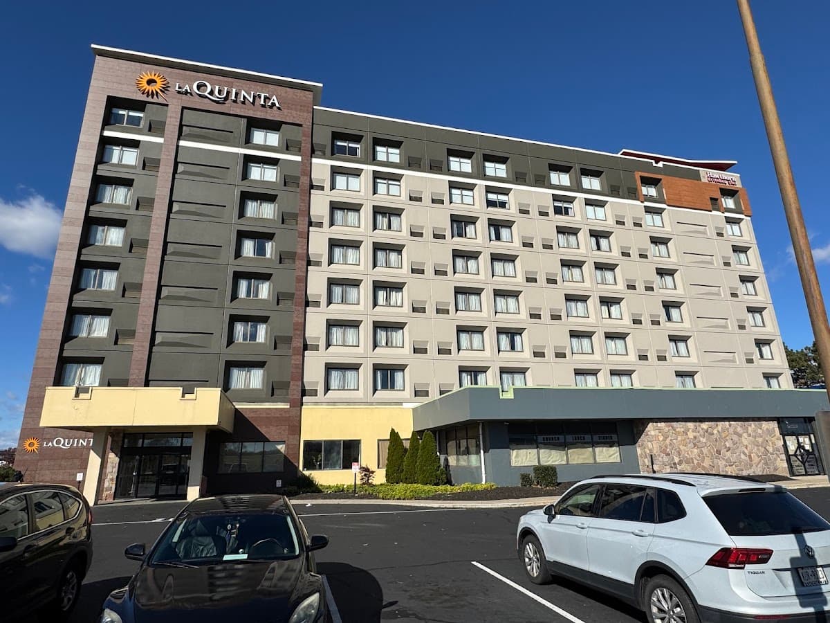 La Quinta Inn & Suites by Wyndham New Haven