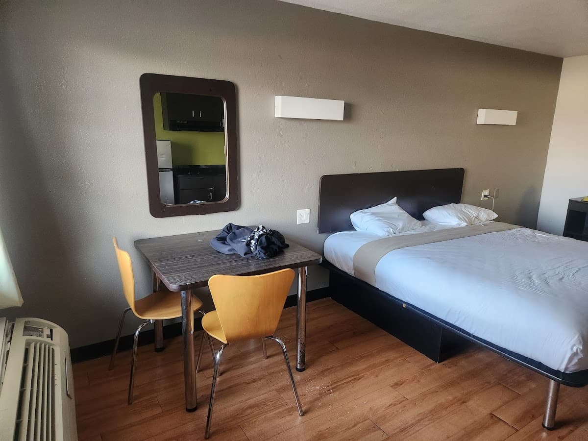 Stay Inn & Suites