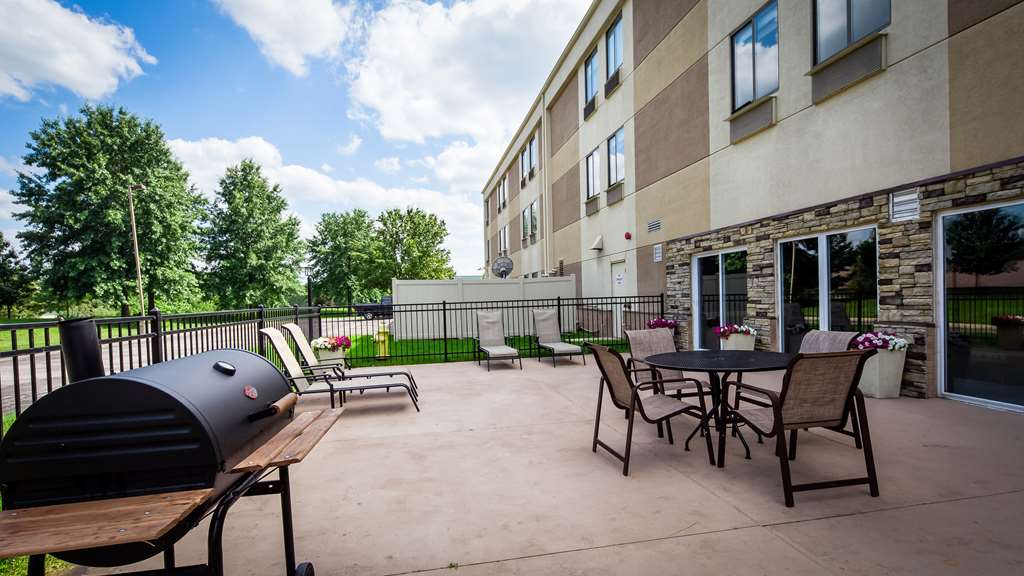 Best Western Plus Lee's Summit Hotel & Suites