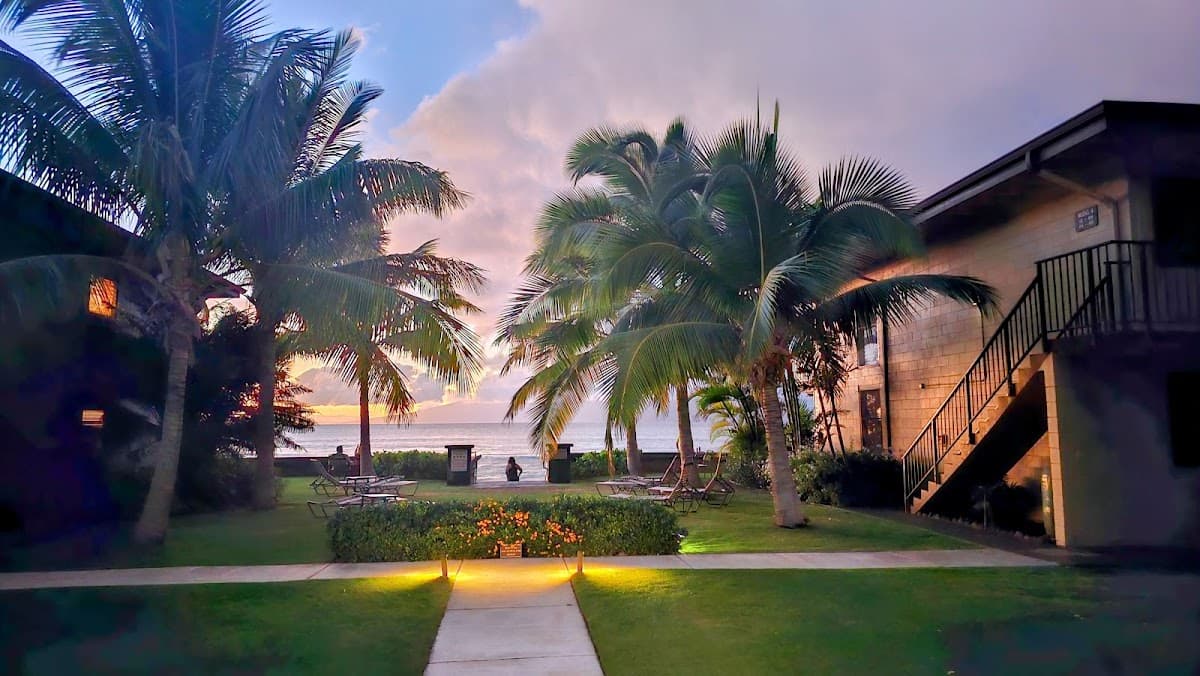Maui sands