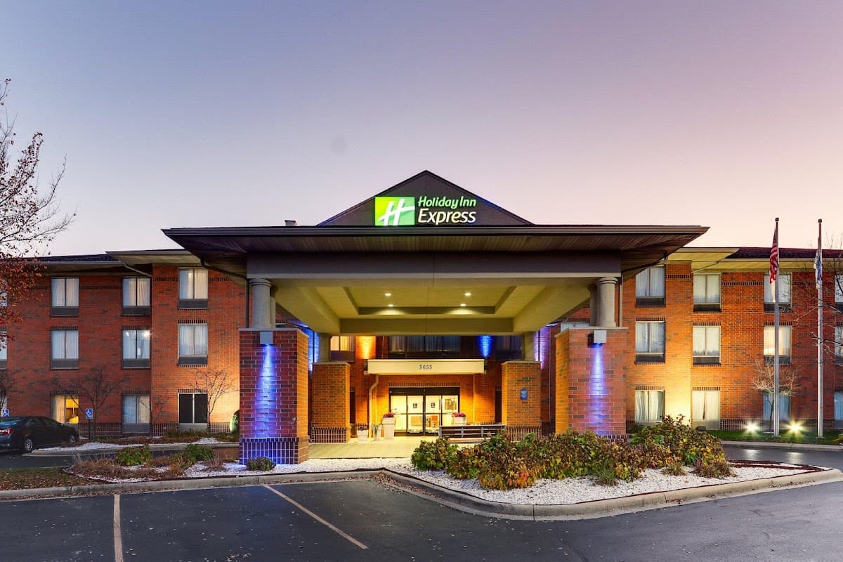 Holiday Inn Express & Suites Dayton-Centerville by IHG
