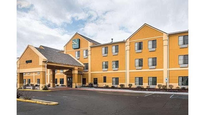 Quality Inn & Suites near I-80 and I-294
