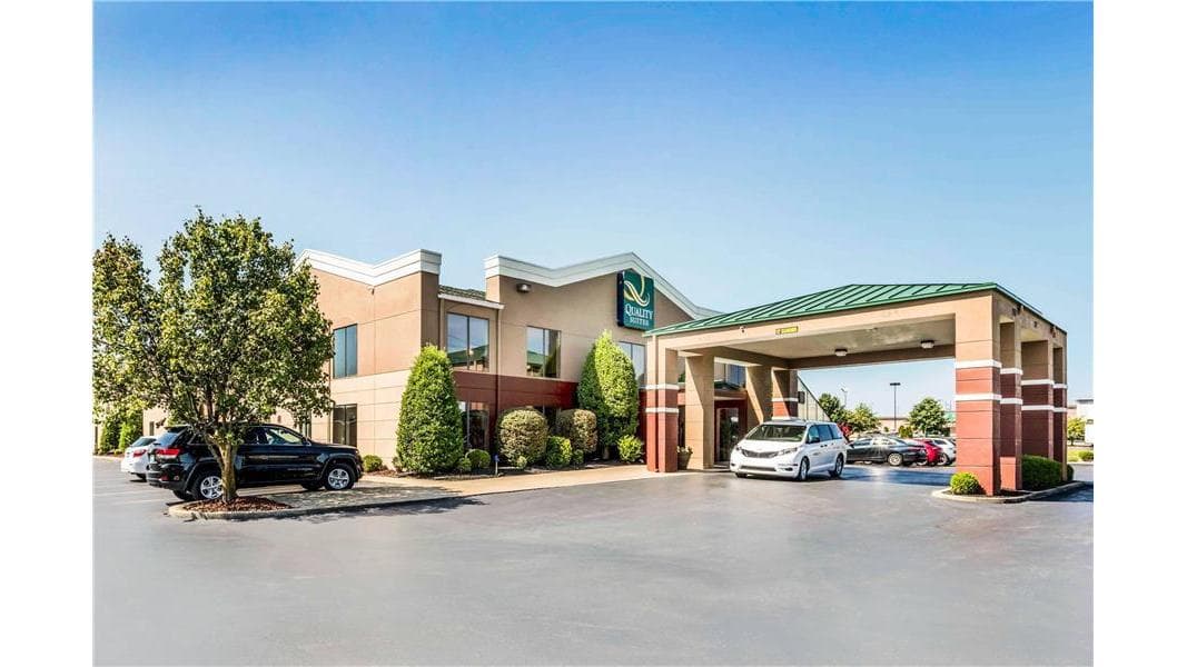 Quality Suites Paducah I-24
