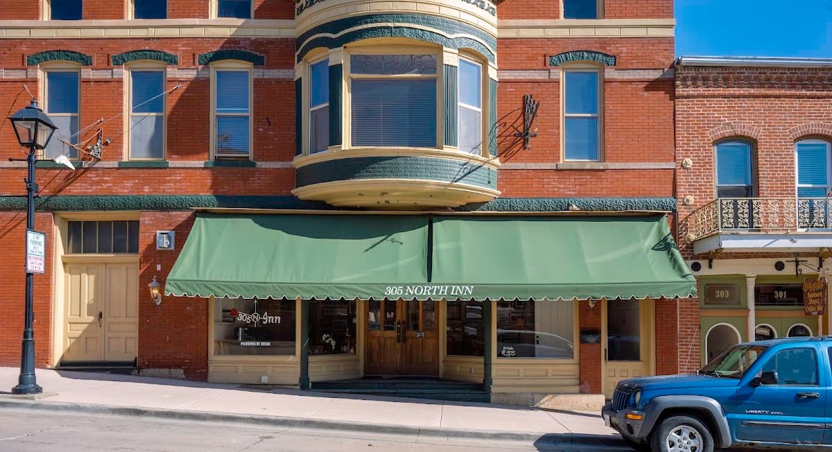 305 North Inn