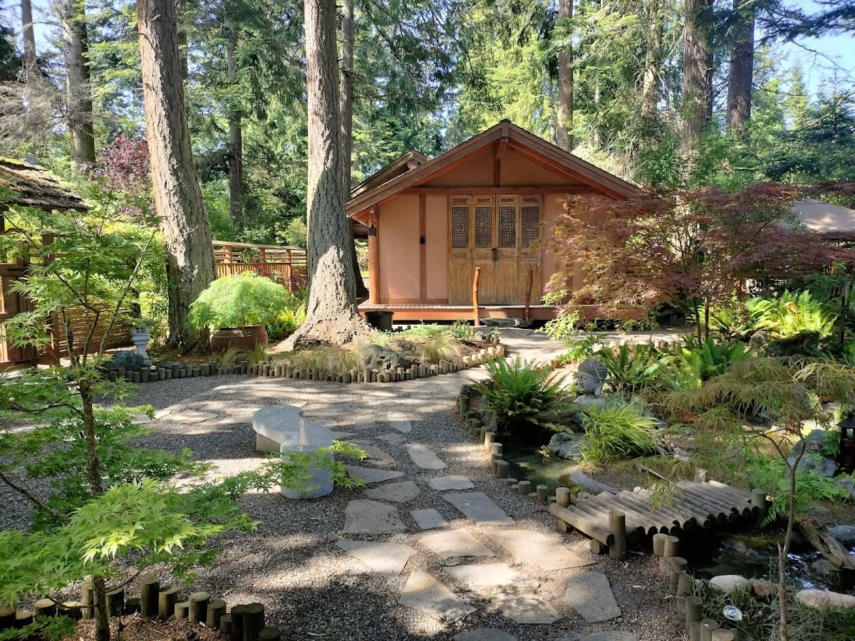 Whispering Bamboo B & B