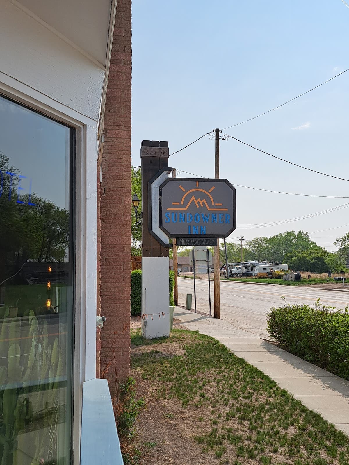 Sundowner Inn