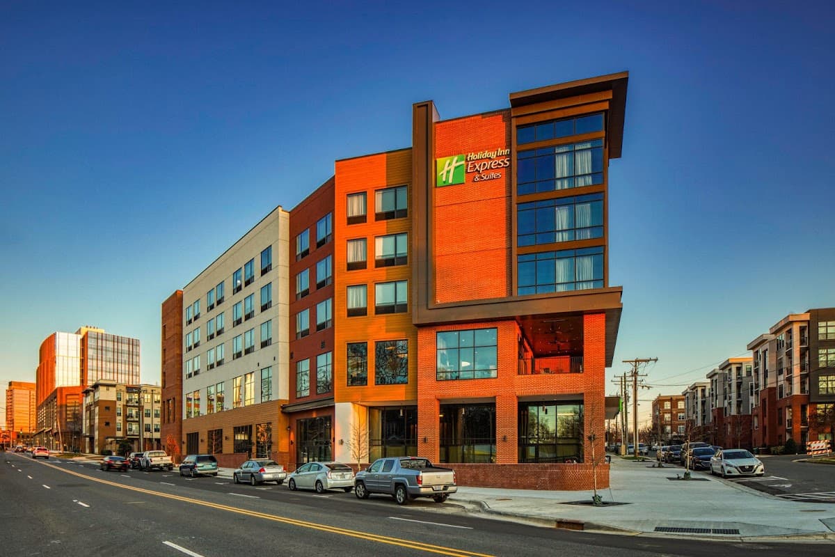 Holiday Inn Express & Suites Charlotte - South End by IHG
